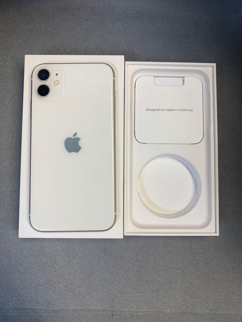 超美品　国内版　SIMフリー　iPhone11 128GB ホワイト色