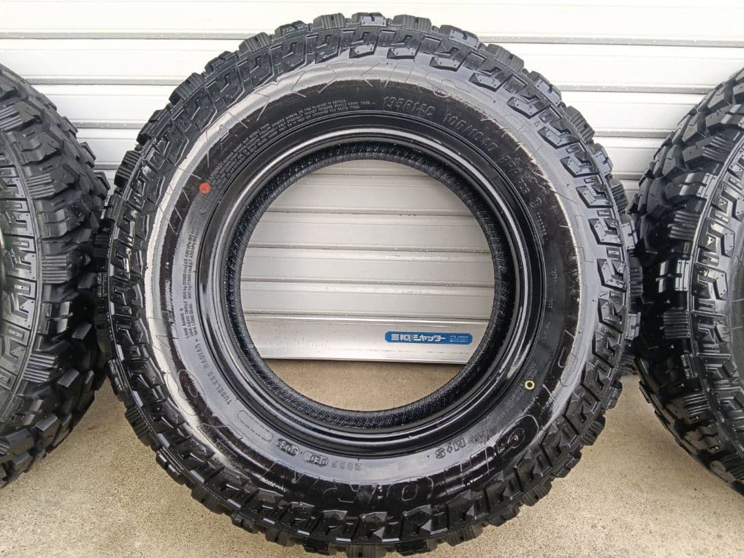週末限定 MAXXIS BIGHORN MT-764 195R14 8PR