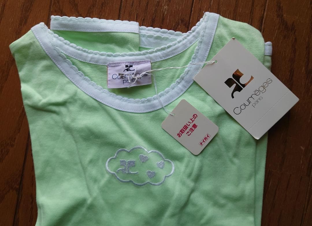 新品タグ付　Courreges クレージュ レディースパジャマ　セットアップ
