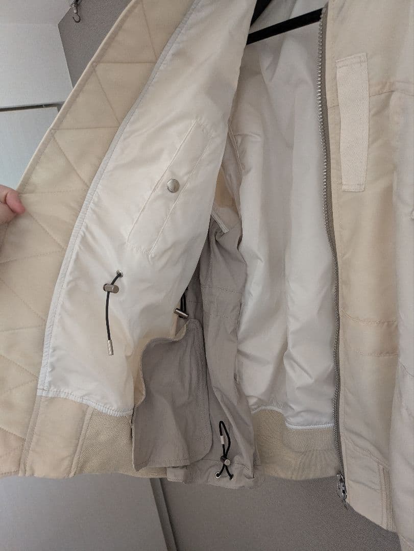 美品 Sacai　23SS ナイロンツイル ボンバージャケット　МA‐1