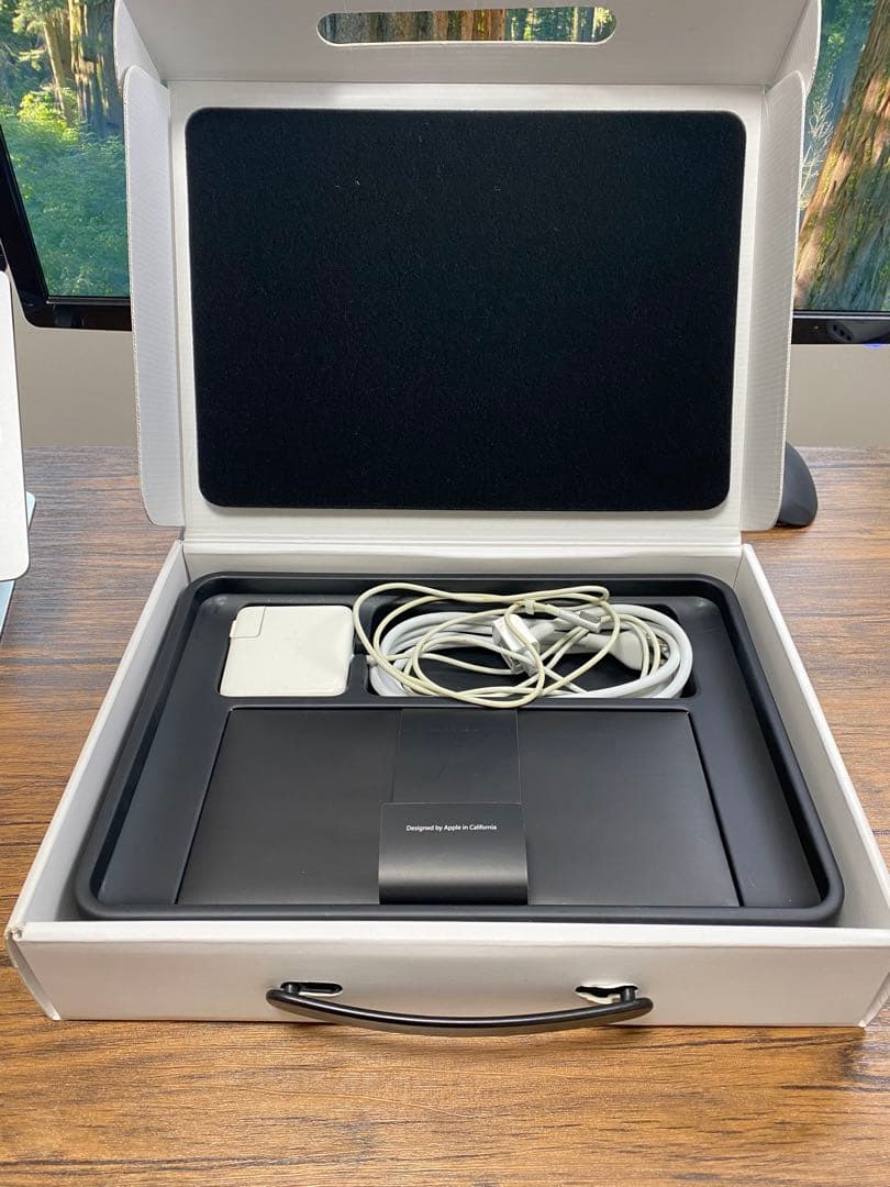 MacBook Pro 13-inch Early2011 箱・アクセサリー付き