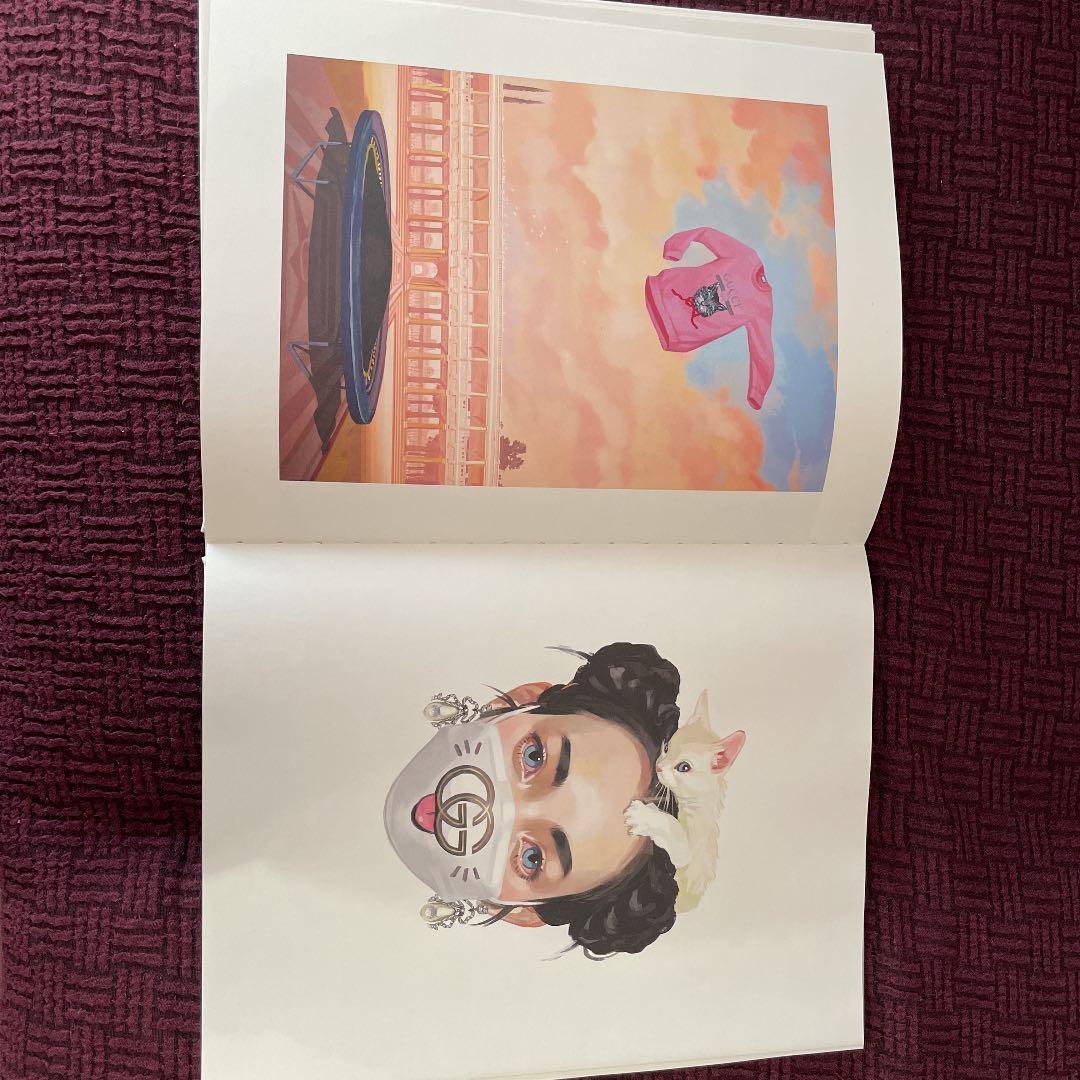 GUCCI ノベルティ　アート絵本