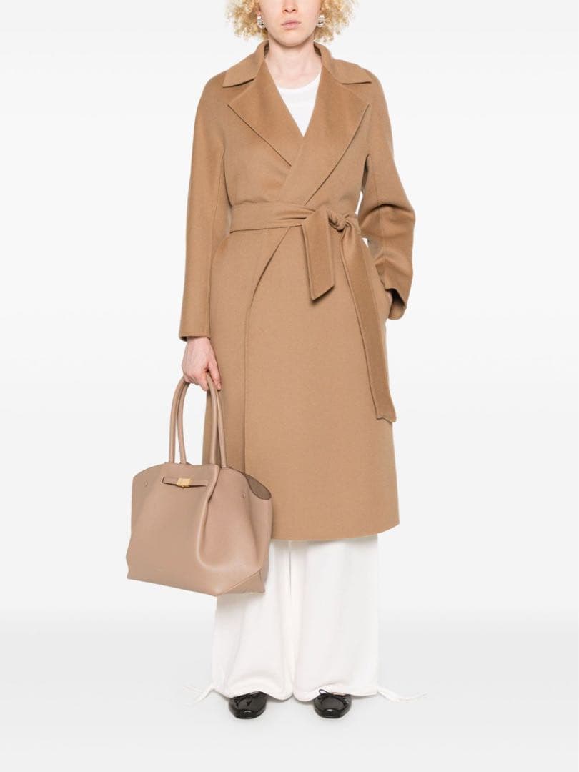 新品タグ付き MaxMara Studio コート キャメル　サイズ40