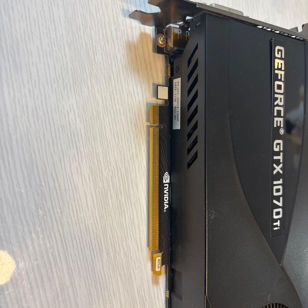 GeForce GTX 1070 Ti グラフィックボード