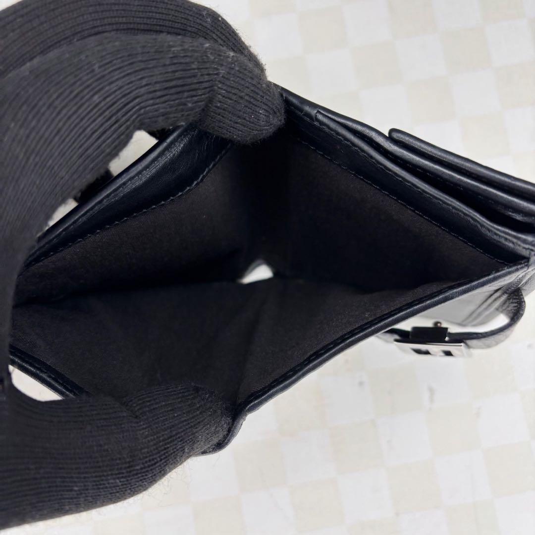 美品　FENDI フェンディ　財布　二つ折り　M03
