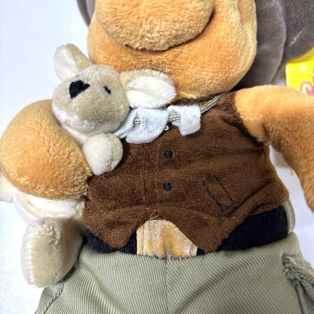 くまのプーさん　ディズニーストア　オーストラリア　ぬいぐるみ