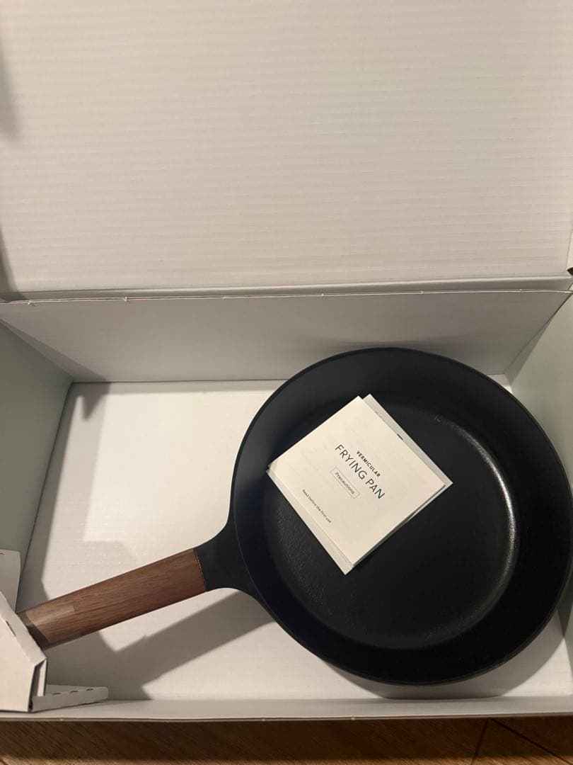 箱入り新品未使用 バーミキュラ フライパン 24cm DEEP