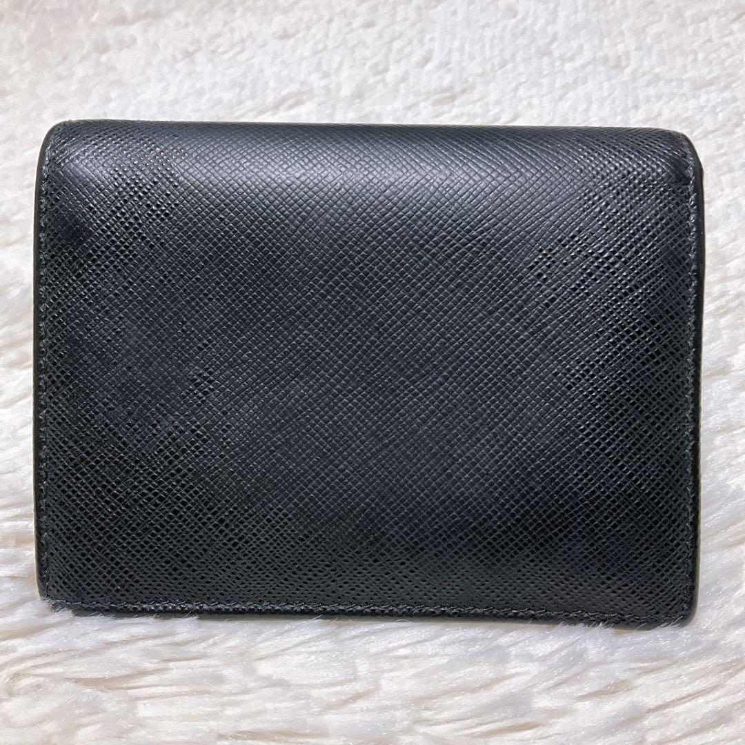 ♡現行♡PRADA 二つ折り財布 サフィアーノ トライアングル ロゴ 黒 三角