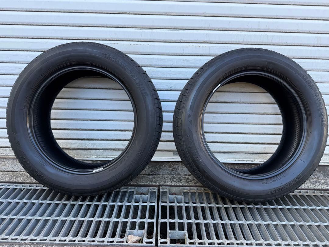 ブリヂストン 215/60R17 タイヤ 2本中古