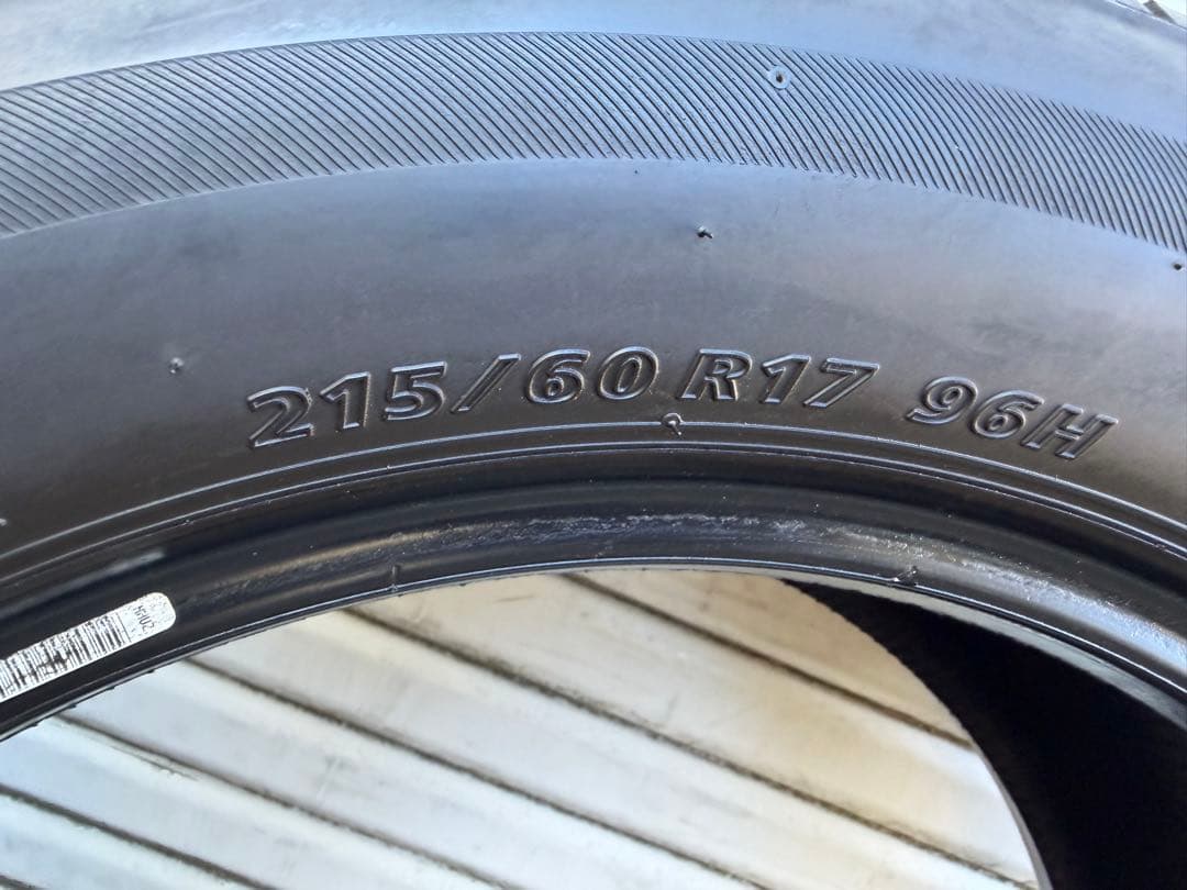 ブリヂストン 215/60R17 タイヤ 2本中古