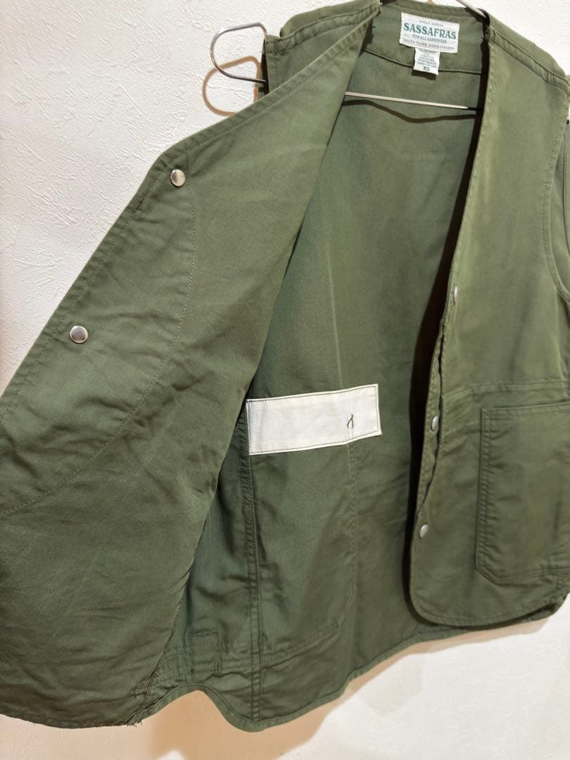 値下中　SASSAFRAS ワークベスト オリーブ XS ベスト 美品