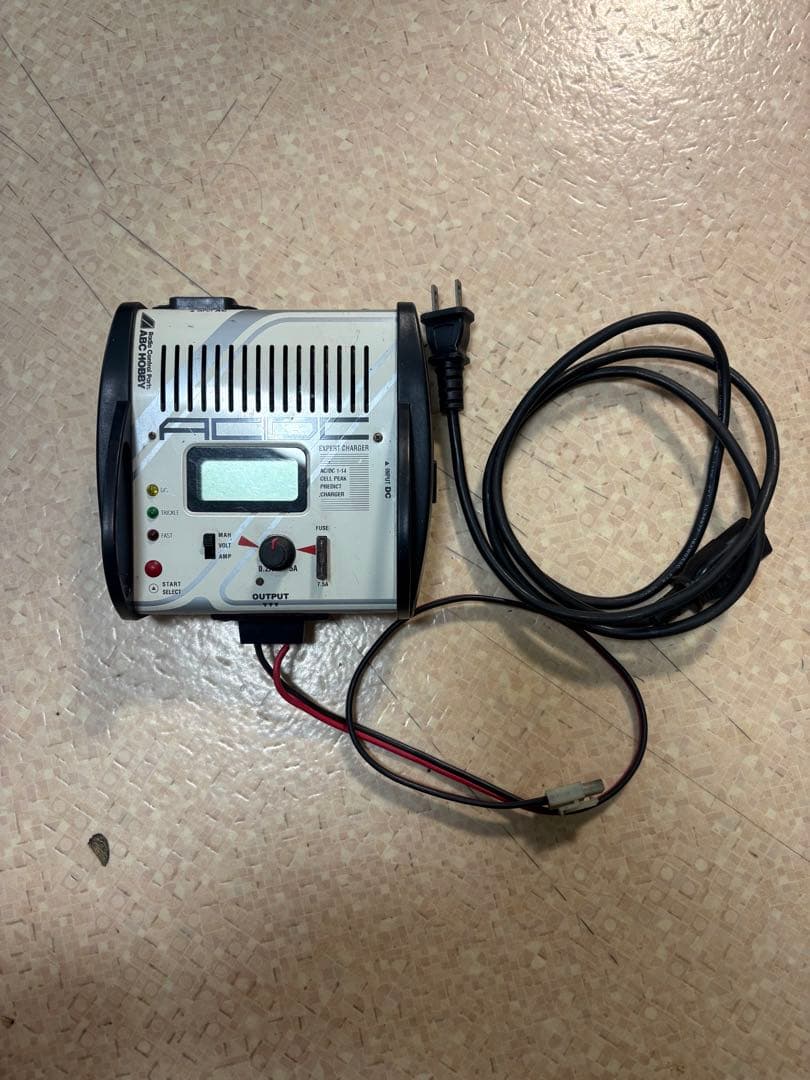 ラジコン　プロポと充電器のセット