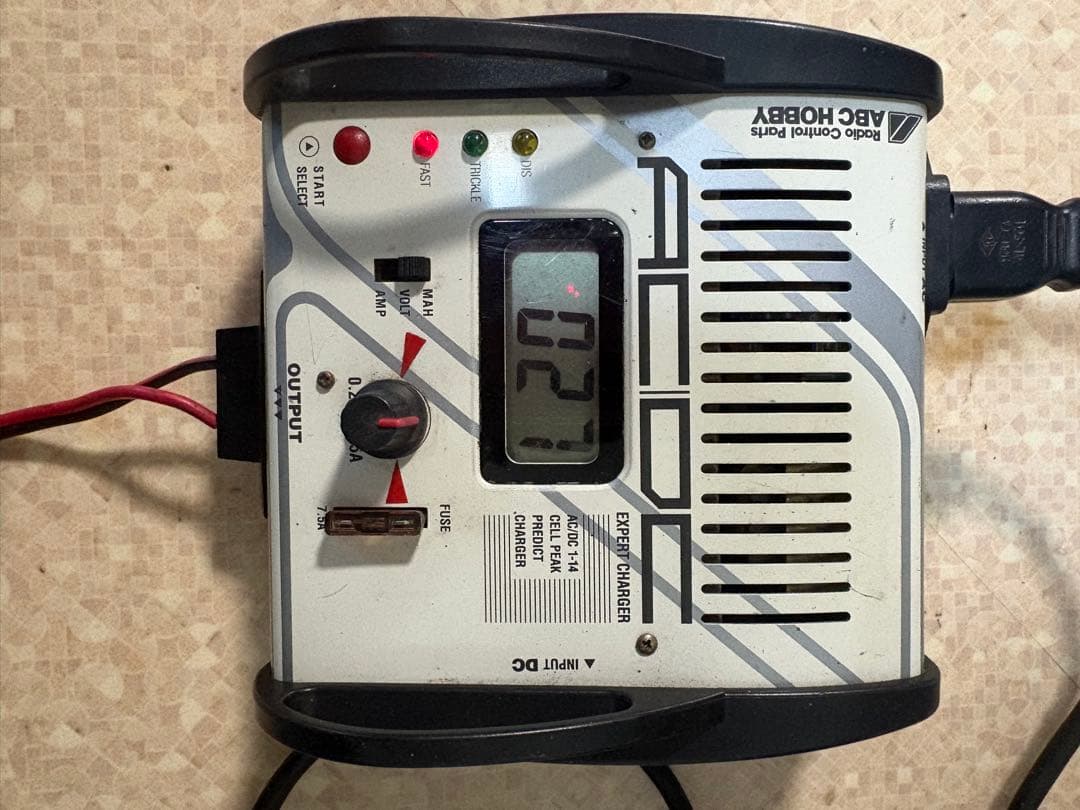 ラジコン　プロポと充電器のセット