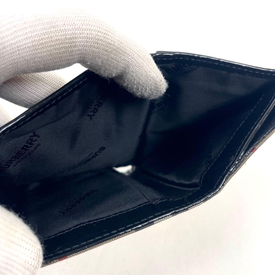 バーバリー　三つ折り財布　ゴールドボタン　ノバチェック　レザー　コンパクト　美品