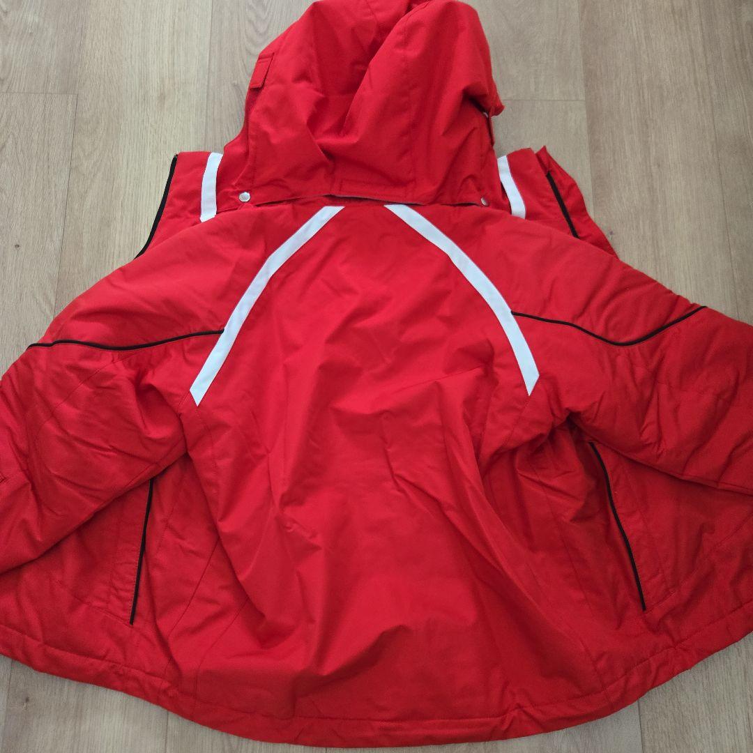☆男の子　DESCENTE　スキーウェア 140サイズ レッド