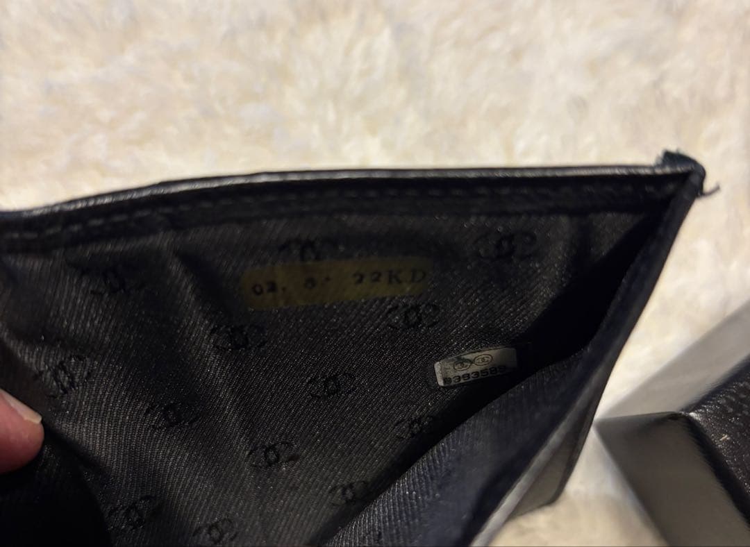 CHANEL ココボタン　三つ折り財布 黒 レザー