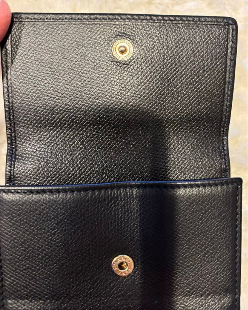 CHANEL ココボタン　三つ折り財布 黒 レザー