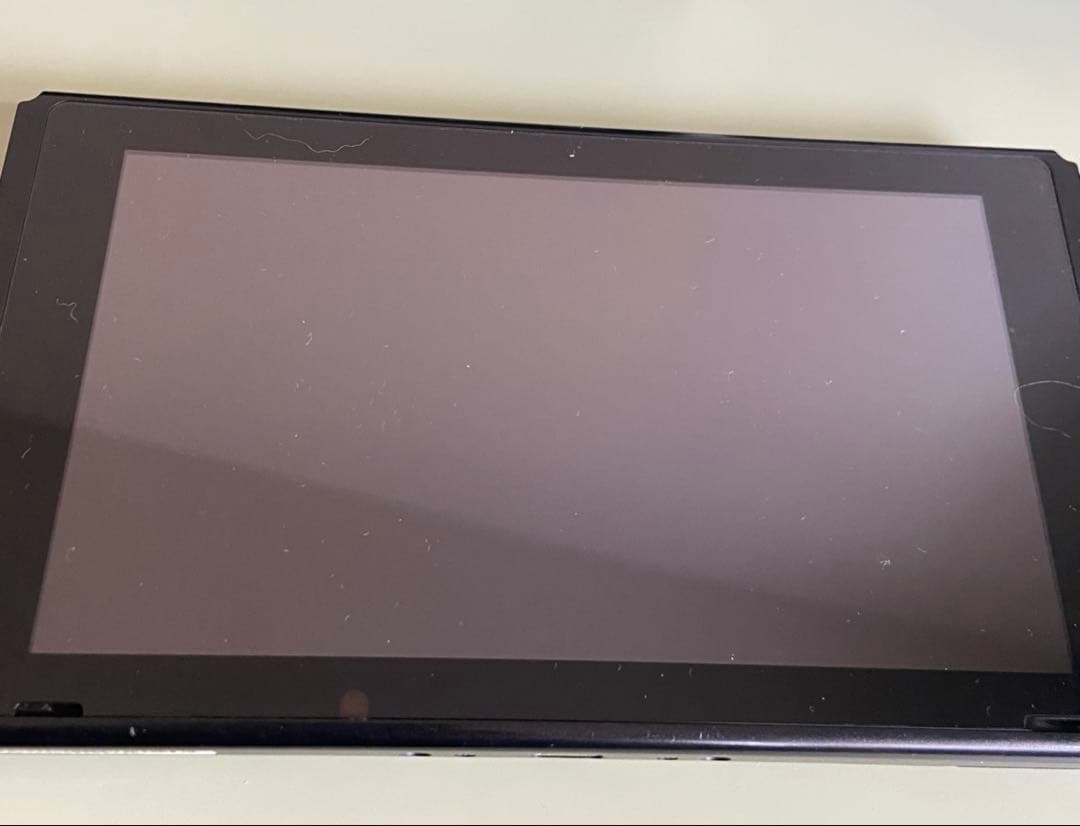 中古品　Nintendo Switch 本体　付属品完備　動作確認済み