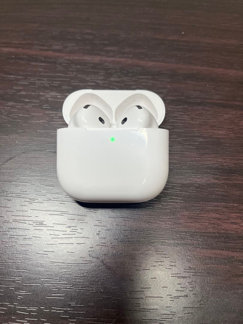 【美品】AirPods4本体 ホワイト ANCあり