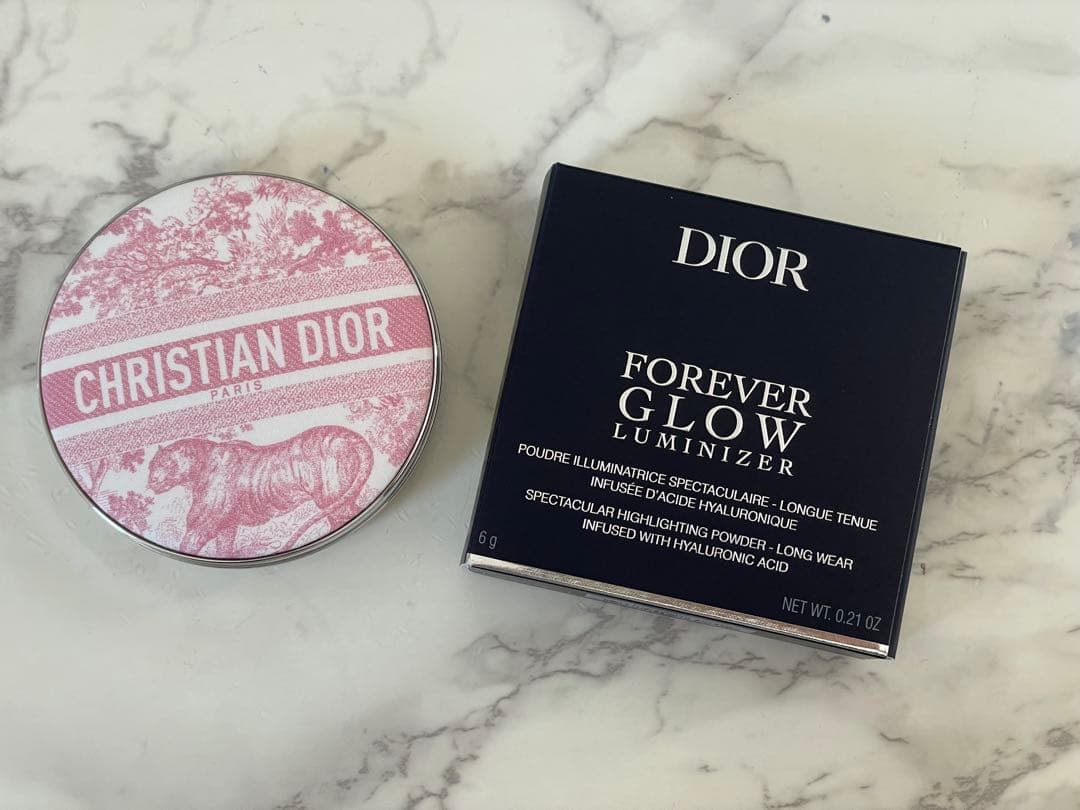 Dior フォーエバーグロウルミナイザー 004 コーラルグロウ