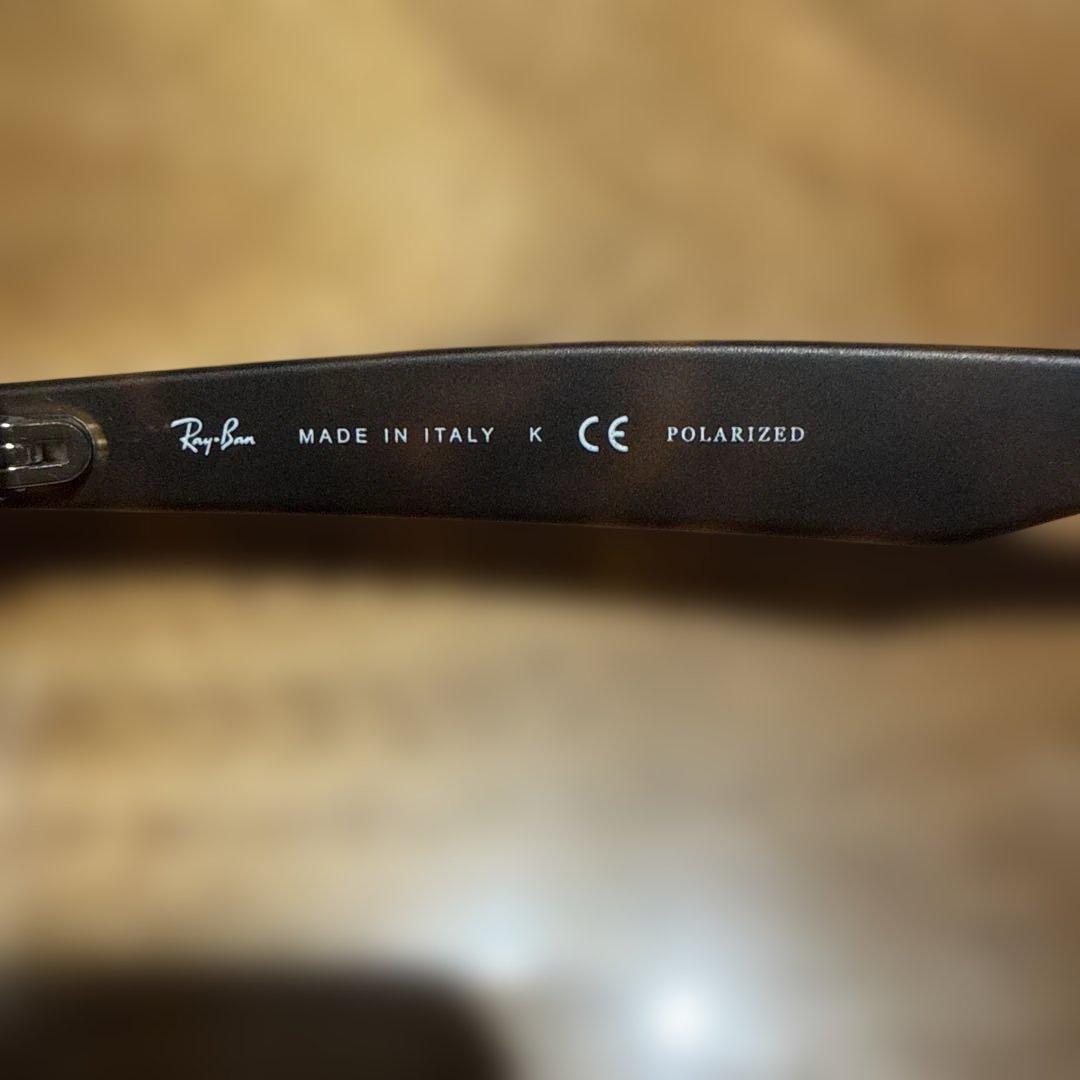 小物 Ray-Ban RB2132F New Wayfarer 894/76