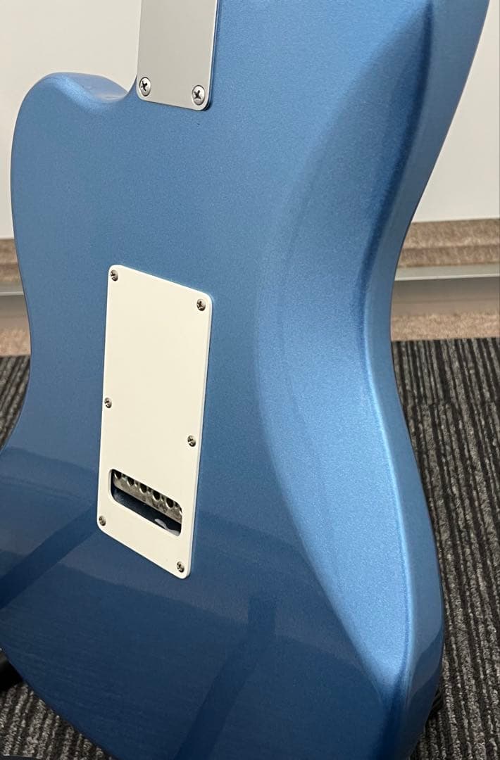 ぷ G&L Tribute Doheny Lake Placid Blue