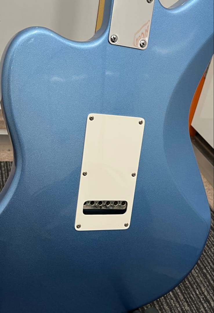 ぷ G&L Tribute Doheny Lake Placid Blue