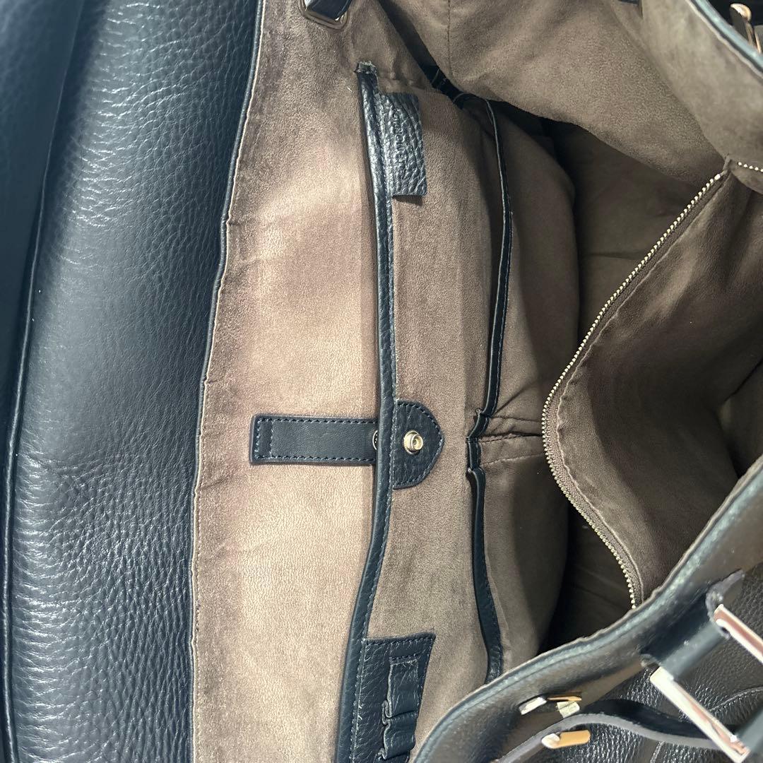 PELLE MORBIDA メイデンボヤージュ ネイビー