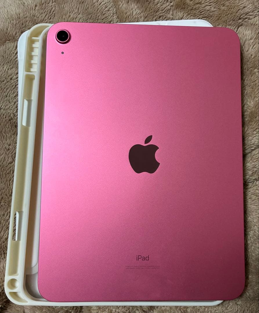 中古美品Apple iPad (第10世代) 64GB ケース付き