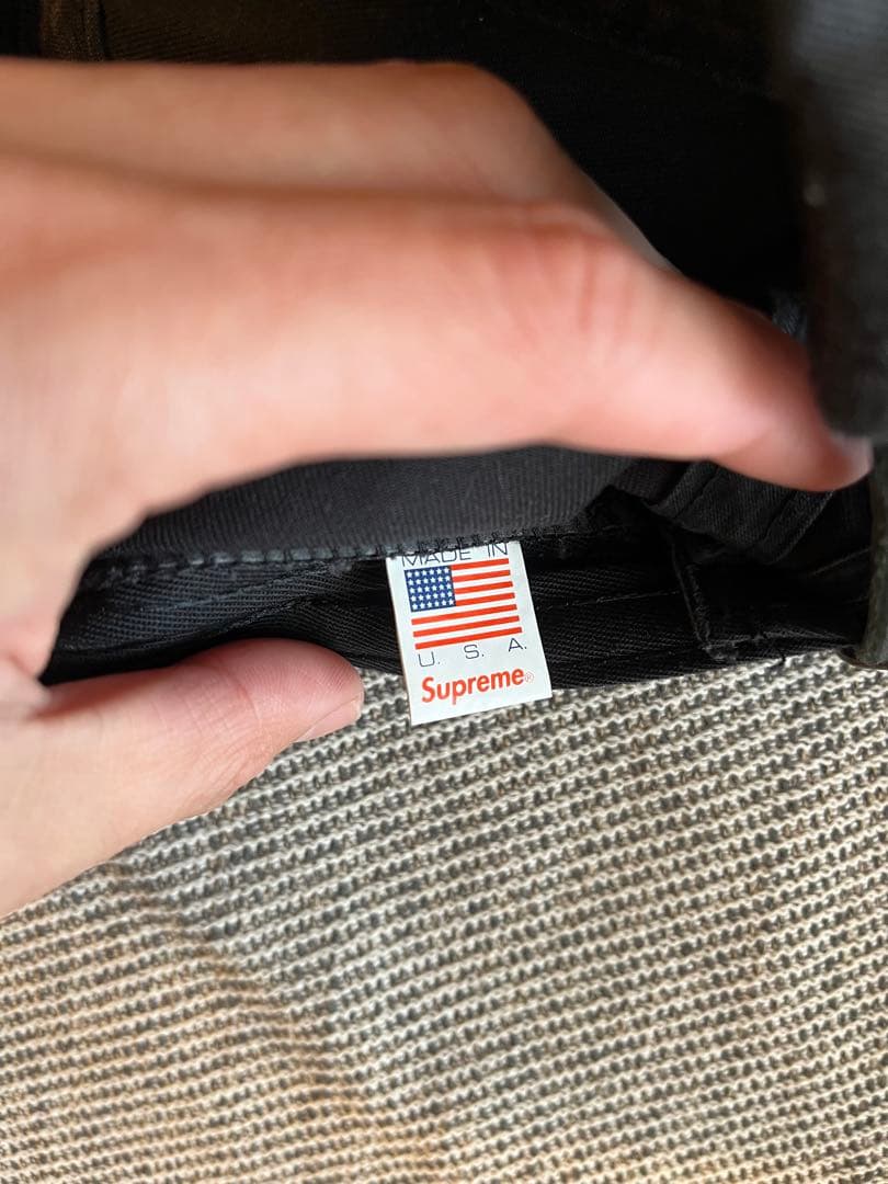 Supreme 黒キャップ バックストラップ調整可能