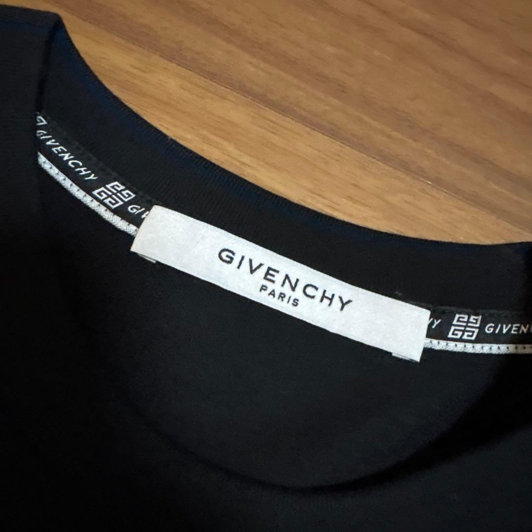 GIVENCHY ブラック Tシャツ XS