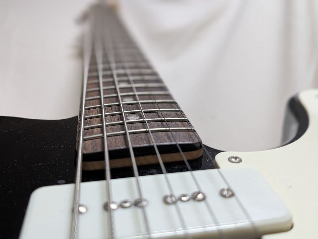 Squier Cabronita Baritone 黒 ギター