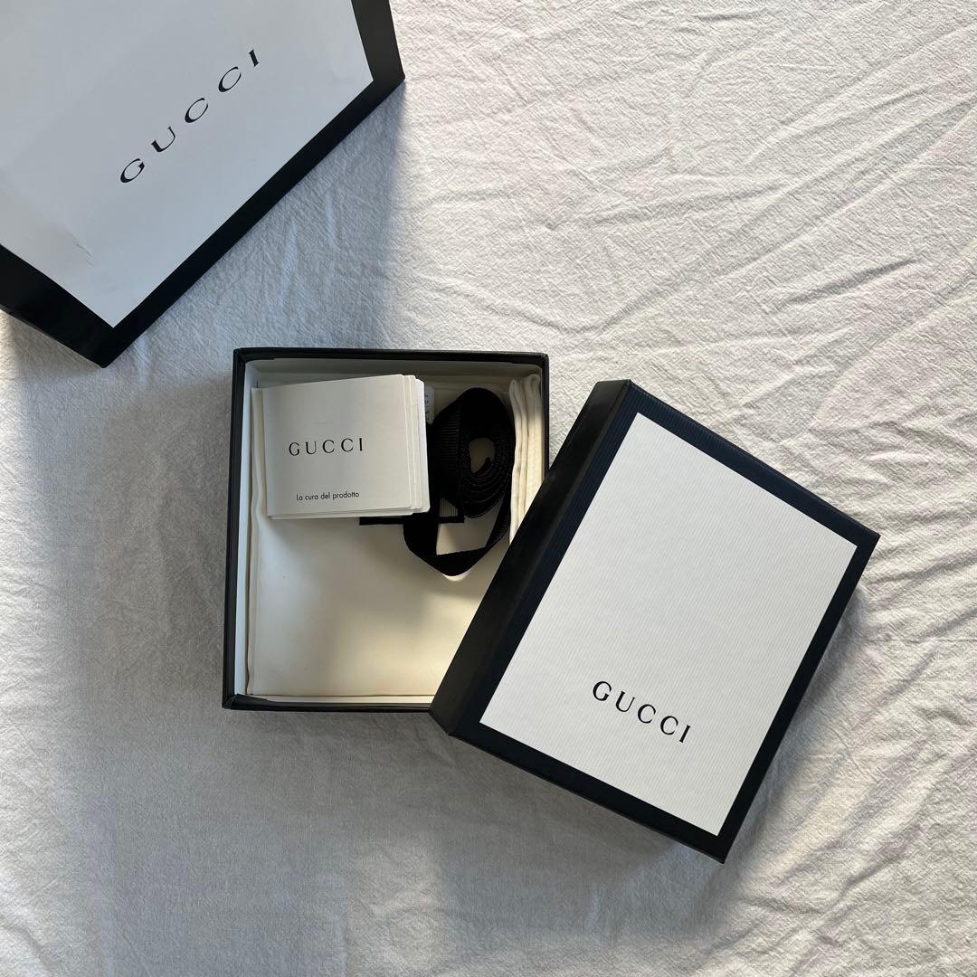 GUCCI 二つ折り財布　GGロゴ　シェリーライン　オフィディア　GGマーモント