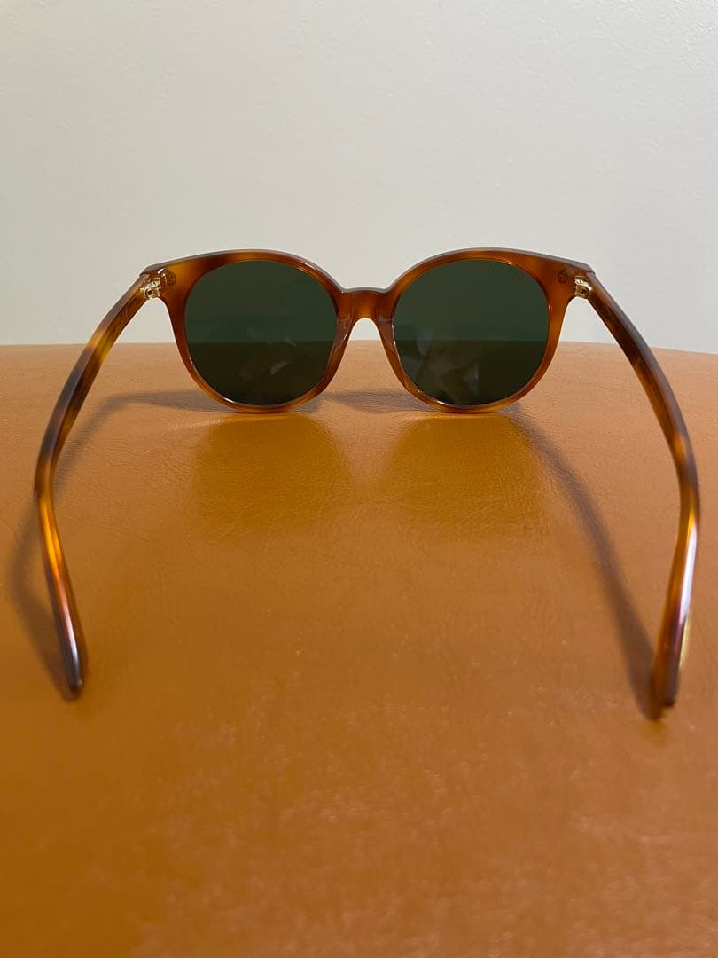 GUCCI GG0061S ブラウン　ウェリントン サングラス