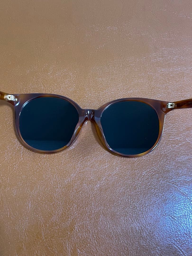 GUCCI GG0061S ブラウン　ウェリントン サングラス