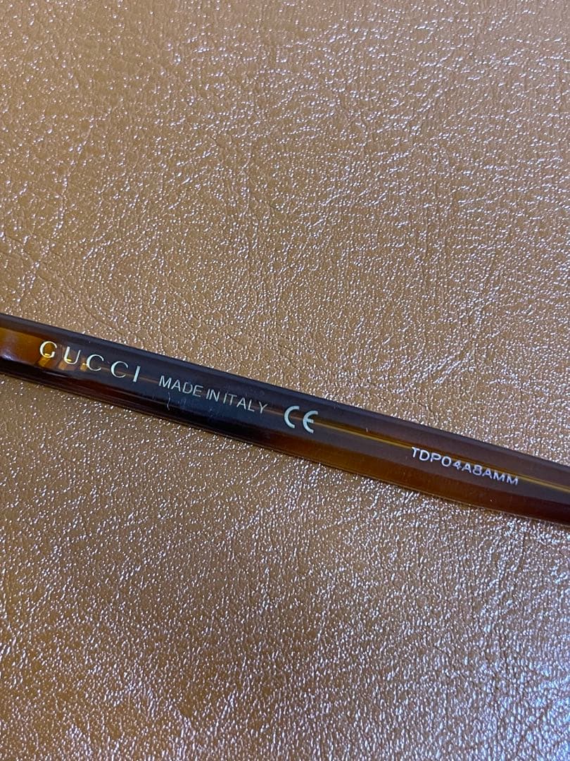 GUCCI GG0061S ブラウン　ウェリントン サングラス