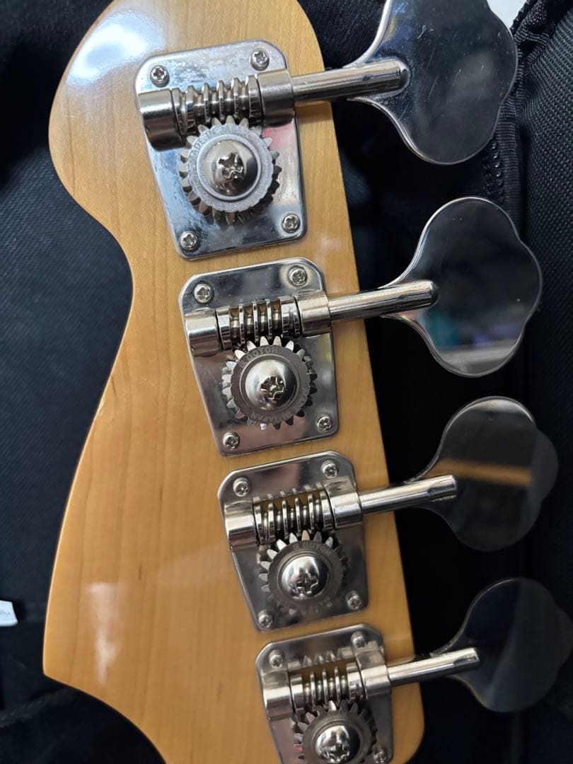 ベース Tokai AJB108