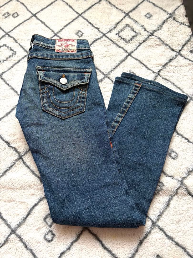 TRUE RELIGION フレアデニム