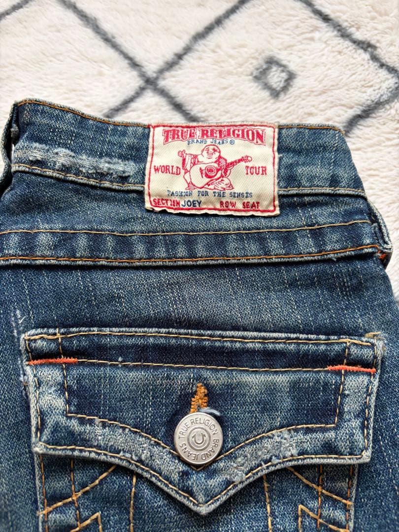 TRUE RELIGION フレアデニム
