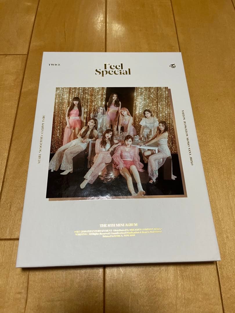 TWICE Feel Special アルバム CD、歌詞カード、ポスター付き