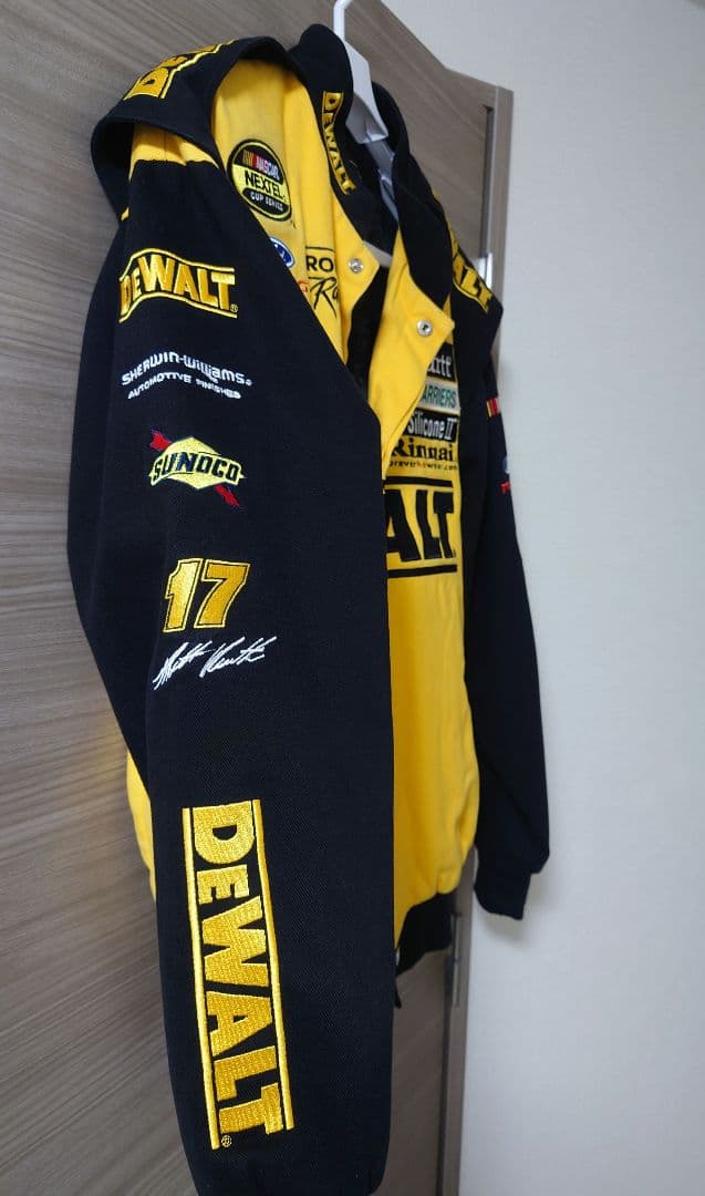NASCARレーシングジャケット DeWALT