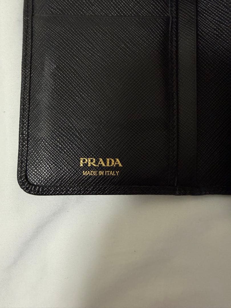 PRADA二つ折り財布　1ML225 ブラック