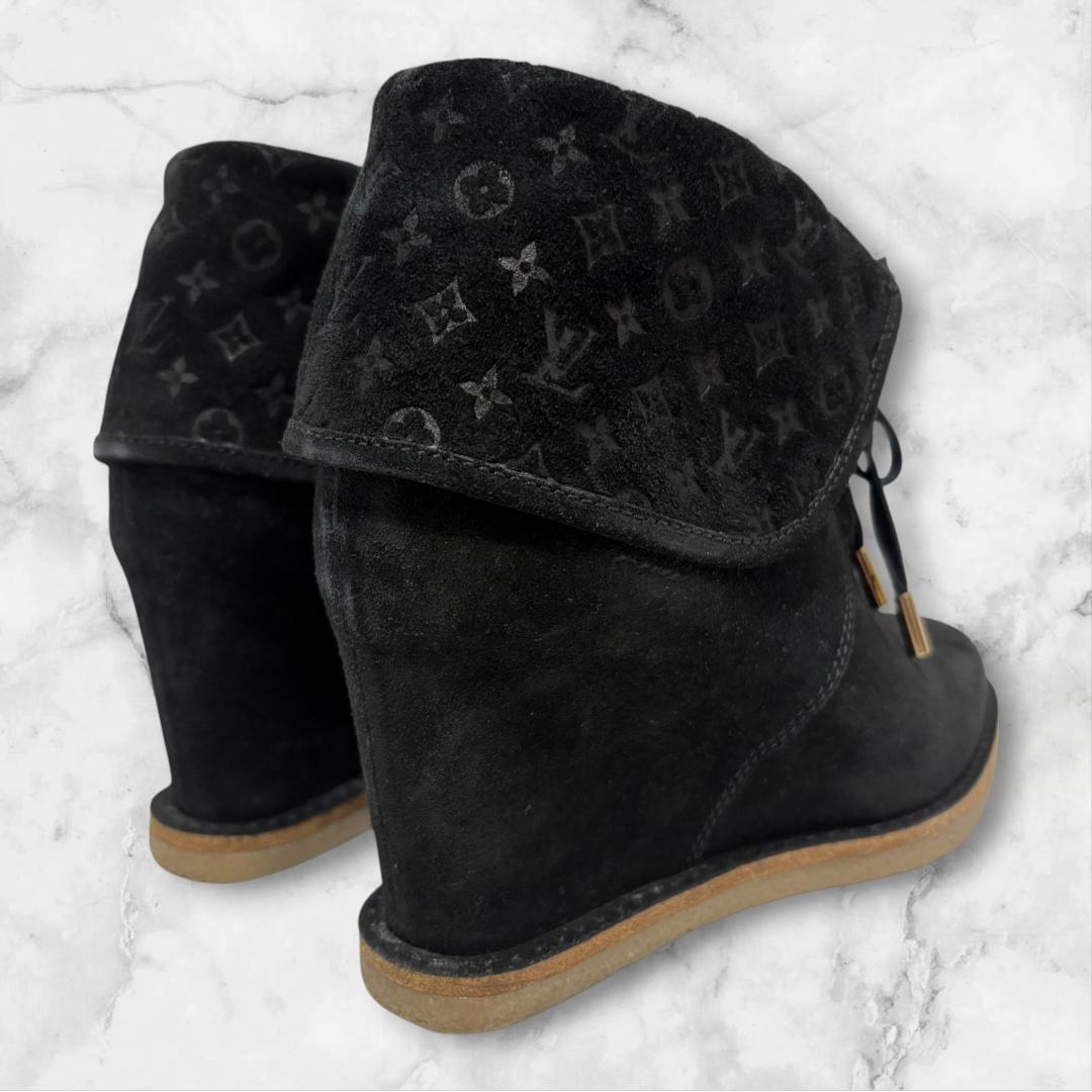 LOUIS VUITTON モノグラム スウェード レザー ショートブーツ 黒