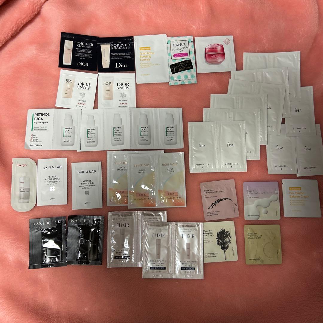 トリーバーチ　２つ折り財布&ピアス　☆おまけプレゼント☺︎