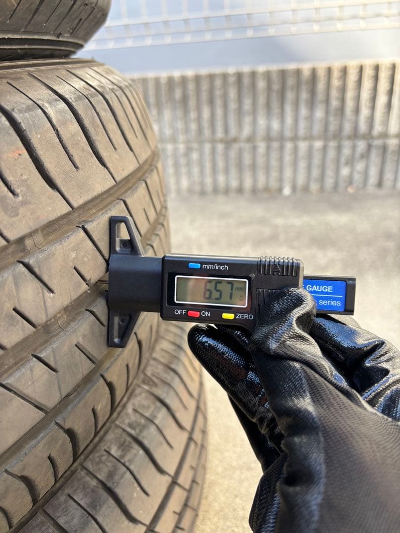 ①195/65R15 Efficient Grip EG02 4本のうち2本