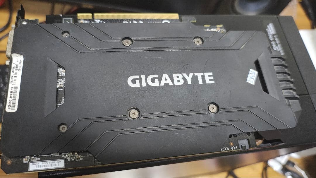 グラフィックボード・グラボ・ビデオカード gigabyte geforce 1060 5gb