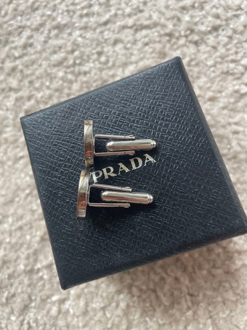 PRADA プラダ カフリンクス カフス ブラックロゴ入り