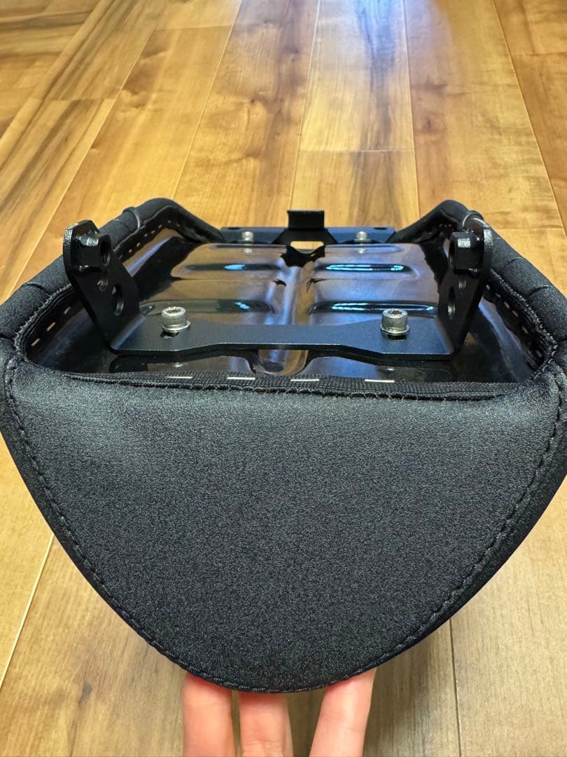Gcraft エルゴノミックシート 黒モンキーです