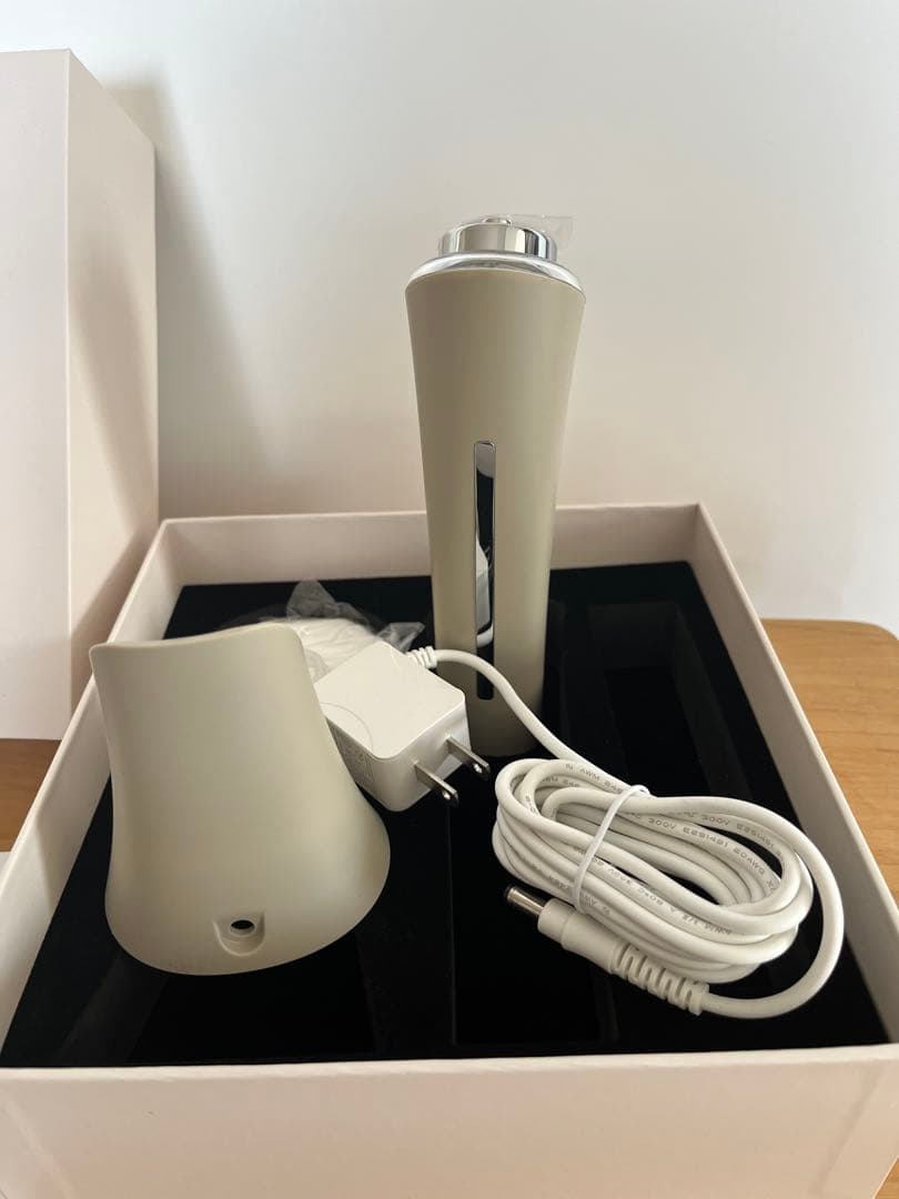 新品未使用！値下げ！LINKA マルチフェイシャルトリートメント 美容器