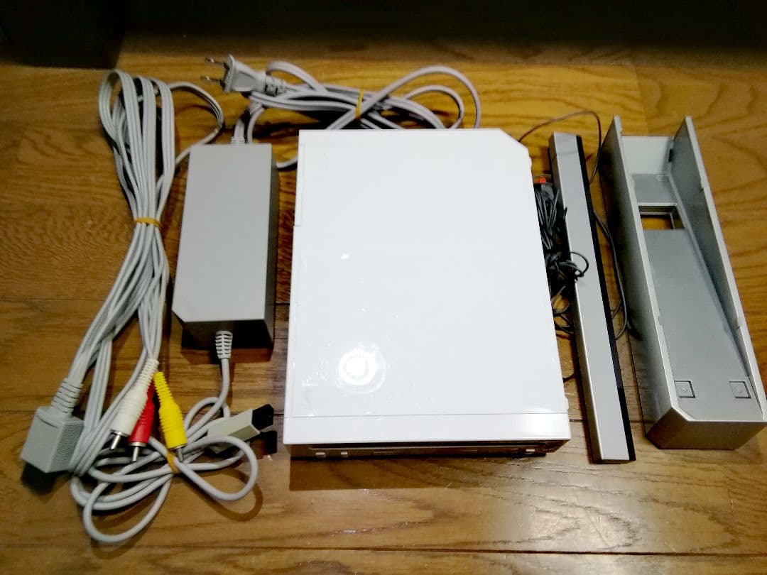 Nintendo Wii本体 WiiFit ソフト7本セット